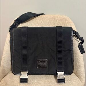 Coach Voyager Black Nylon Messenger Bag / Shoulder Laptop Bag